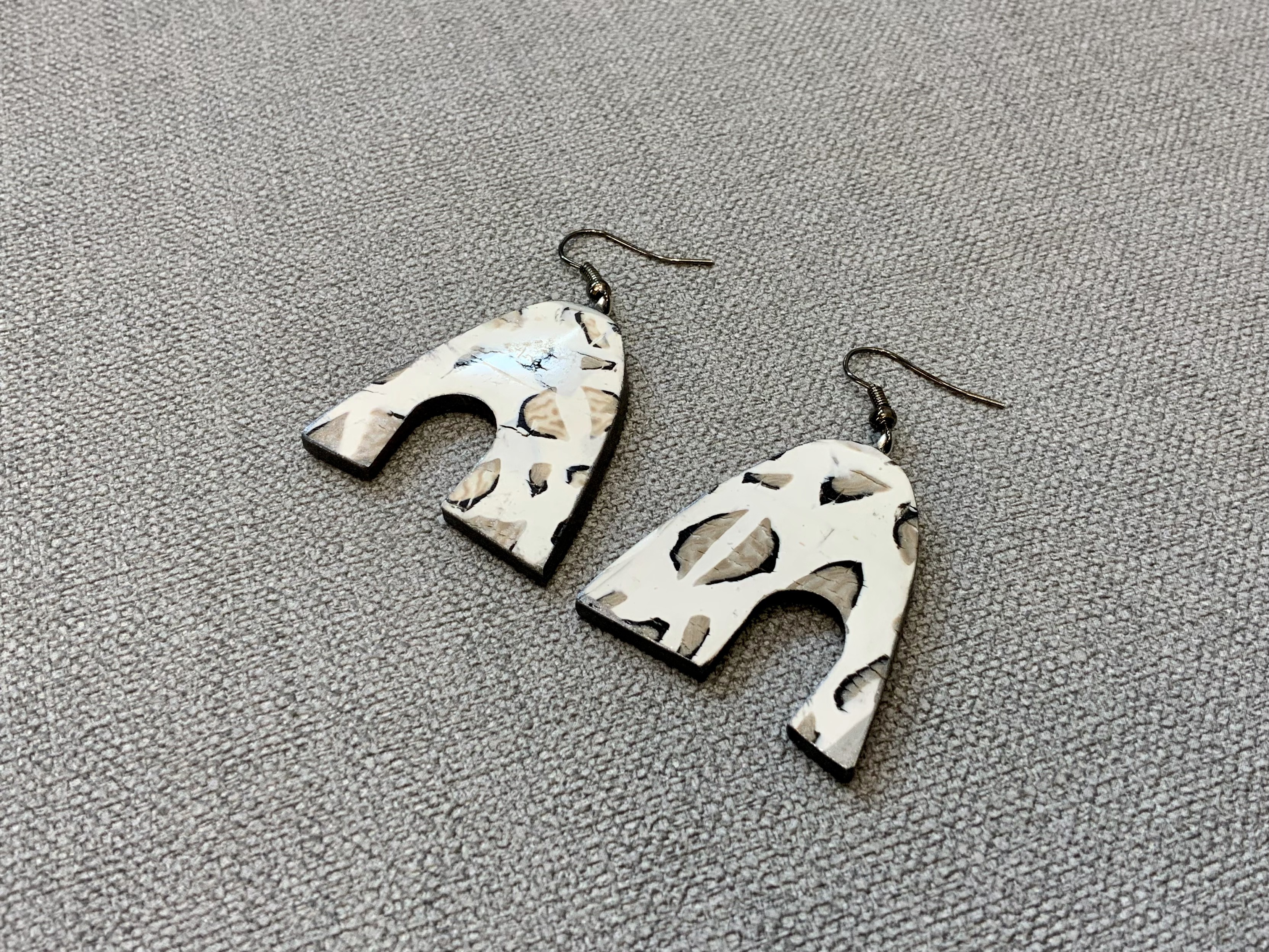 Snow deals leopard earrings