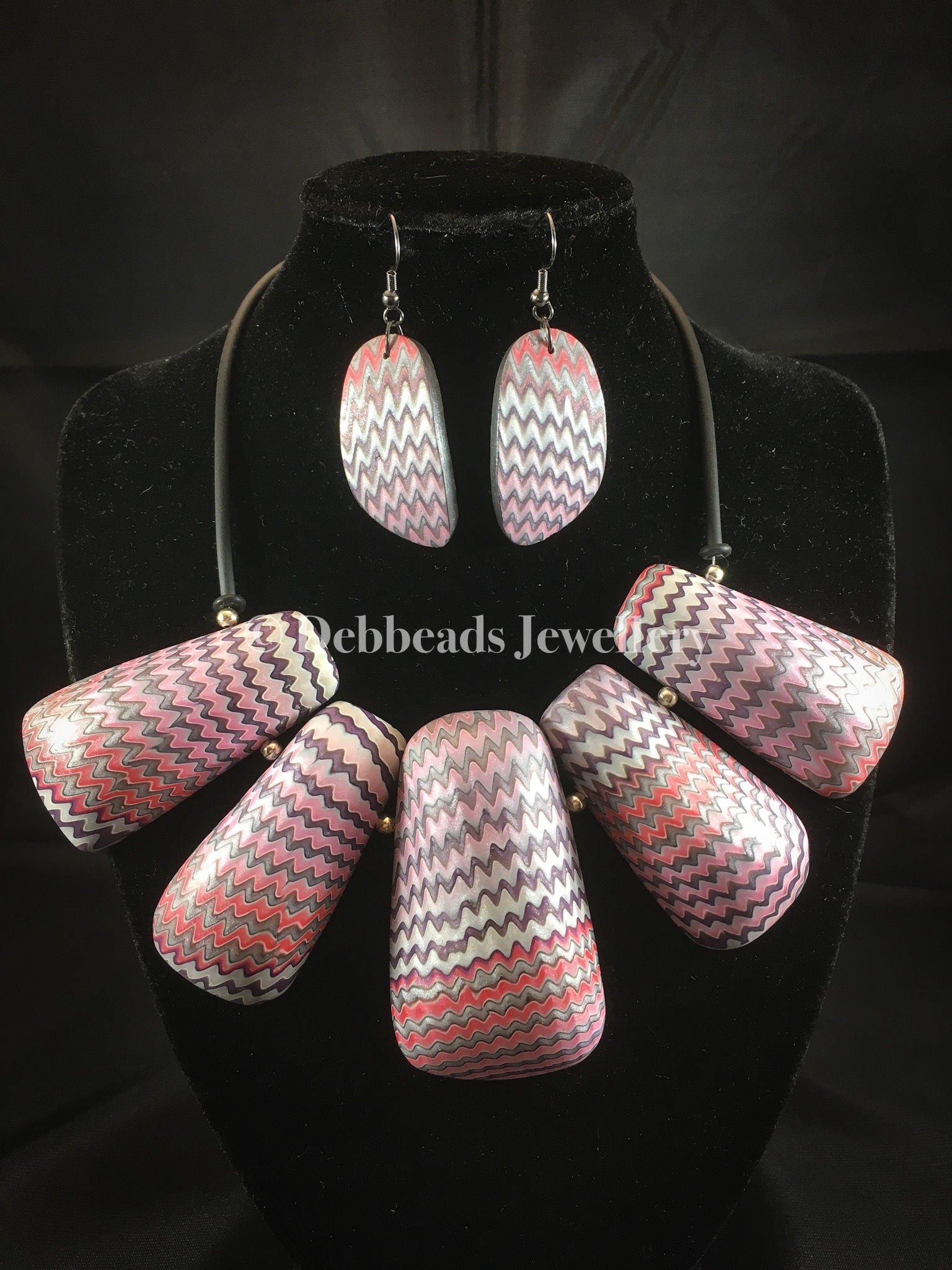 5 Hollow pink toned missioni beads - set