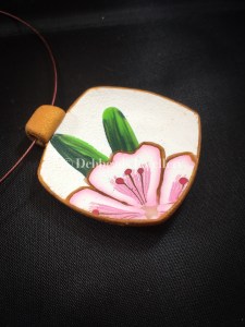 Sakura flower concave choker necklace - side view